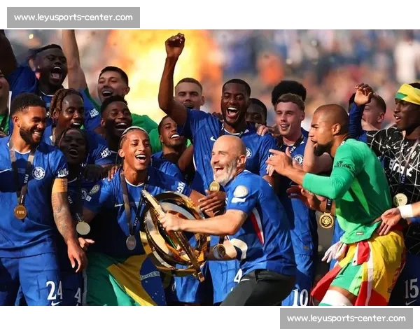 皇马官宣恩德里克抵美合练 巴西神童剑指世俱杯新征程